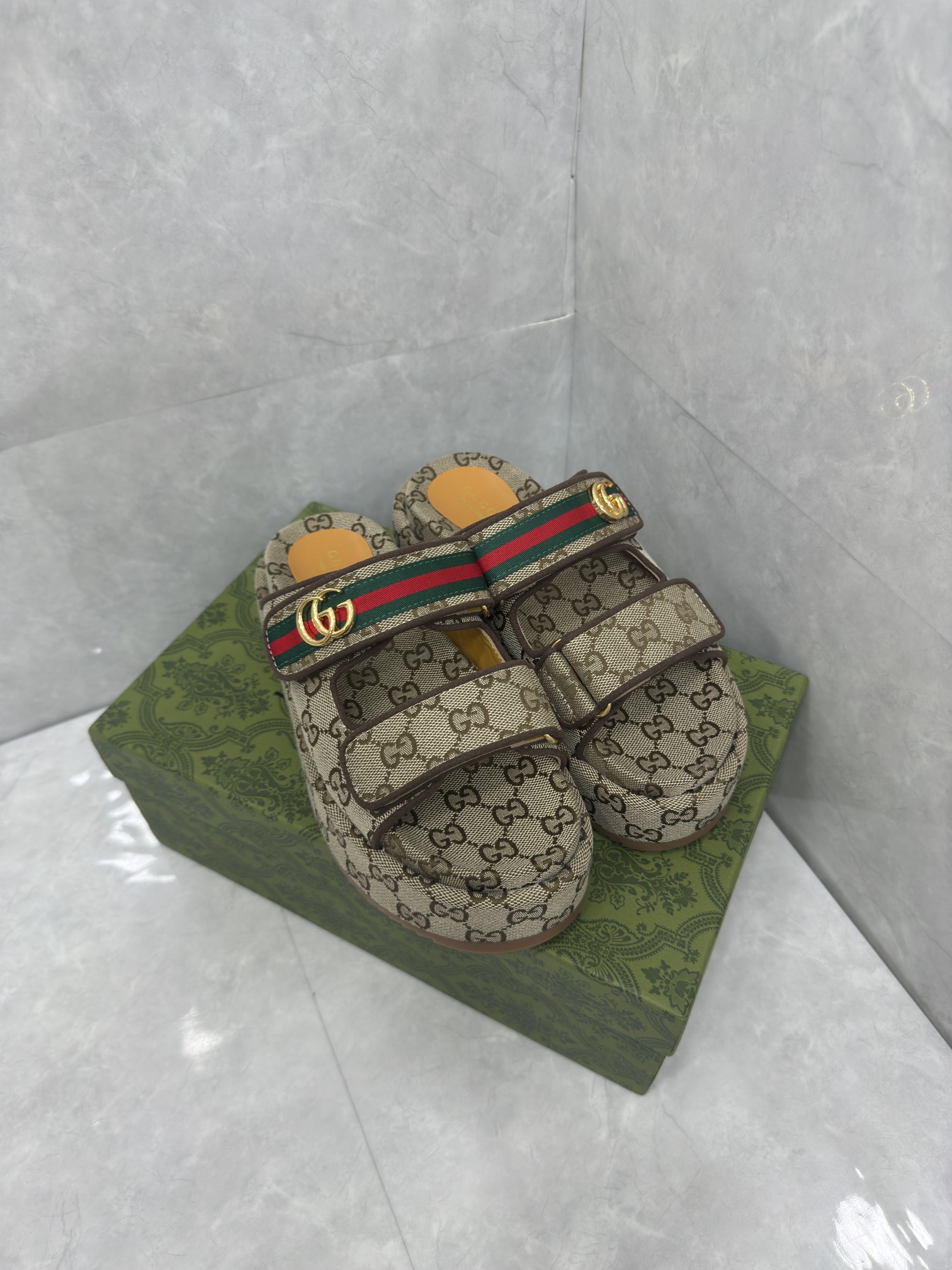 Gucc* 2025ss Slides(EU35-45)