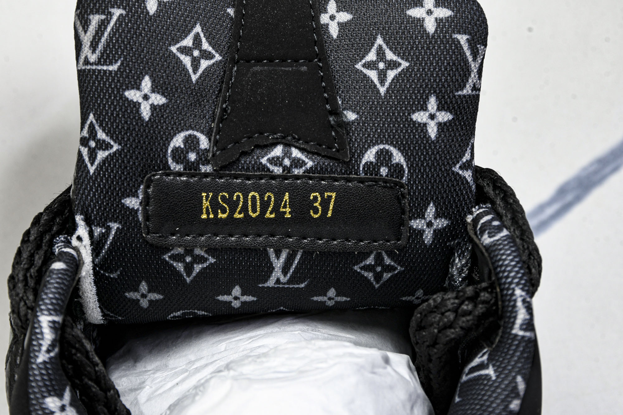 Lo*uis Vu*itton Trainer Sneakers(EU35-46)