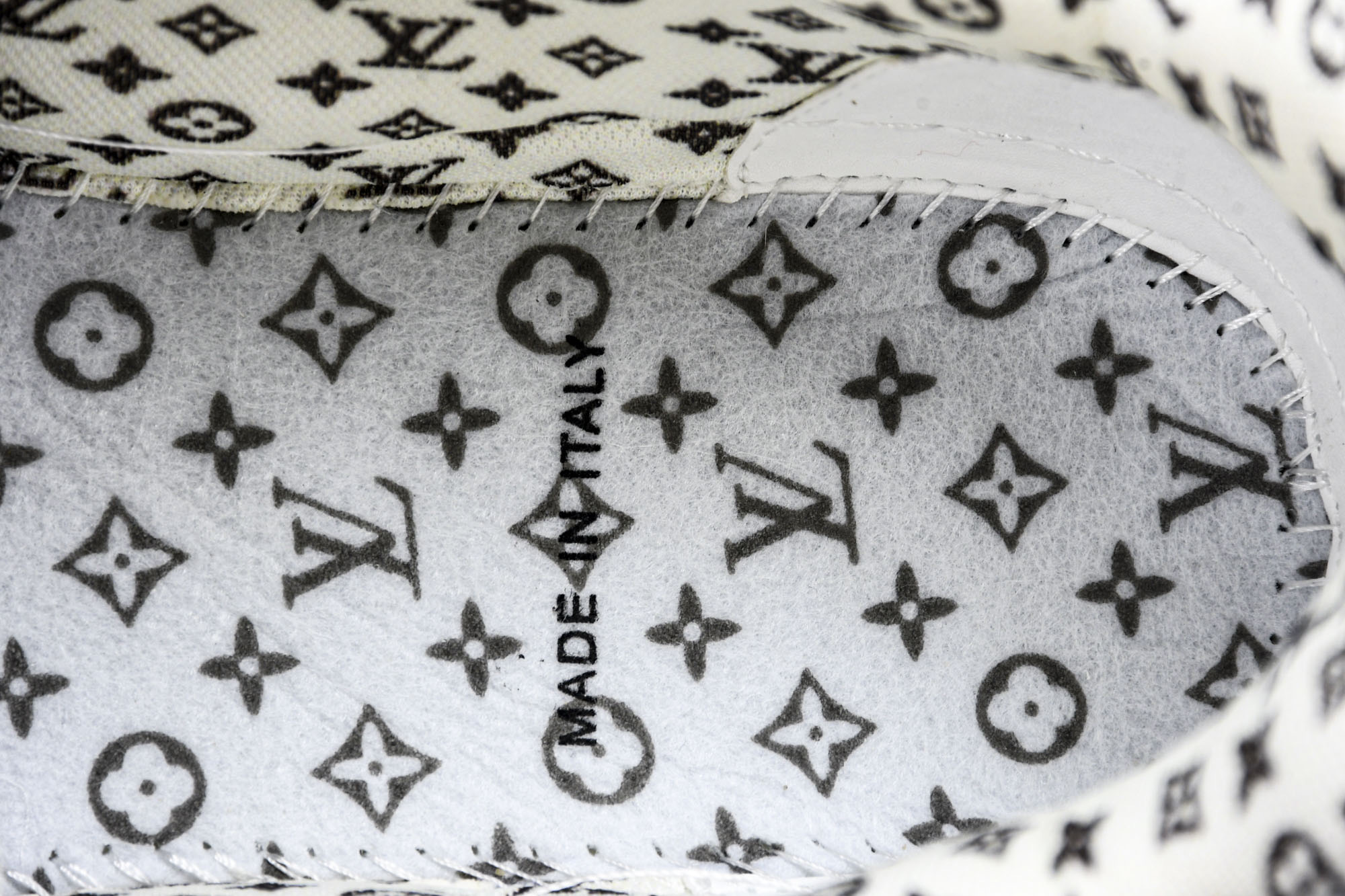 Lo*uis Vu*itton Trainer Sneakers(EU35-46)