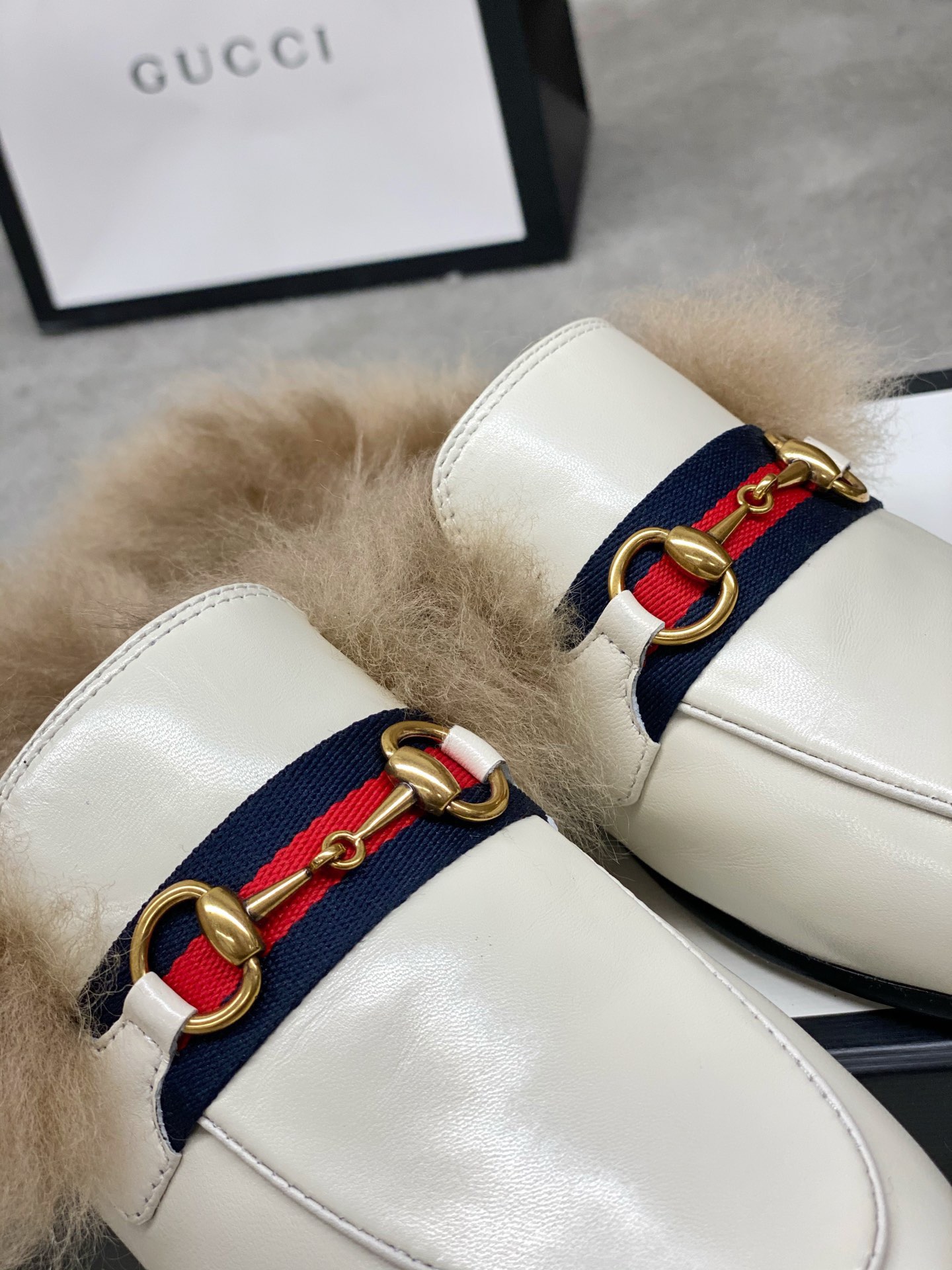 Guc*ci Loafers(EU35-42)