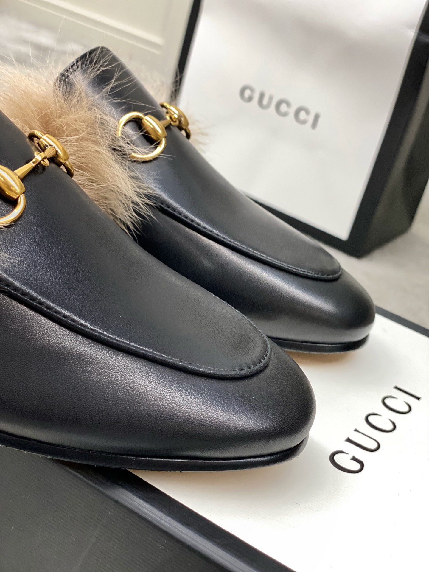 Guc*ci Loafers(EU35-42)