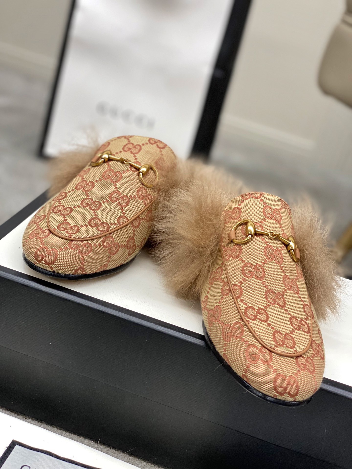 Guc*ci Loafers(EU35-42)