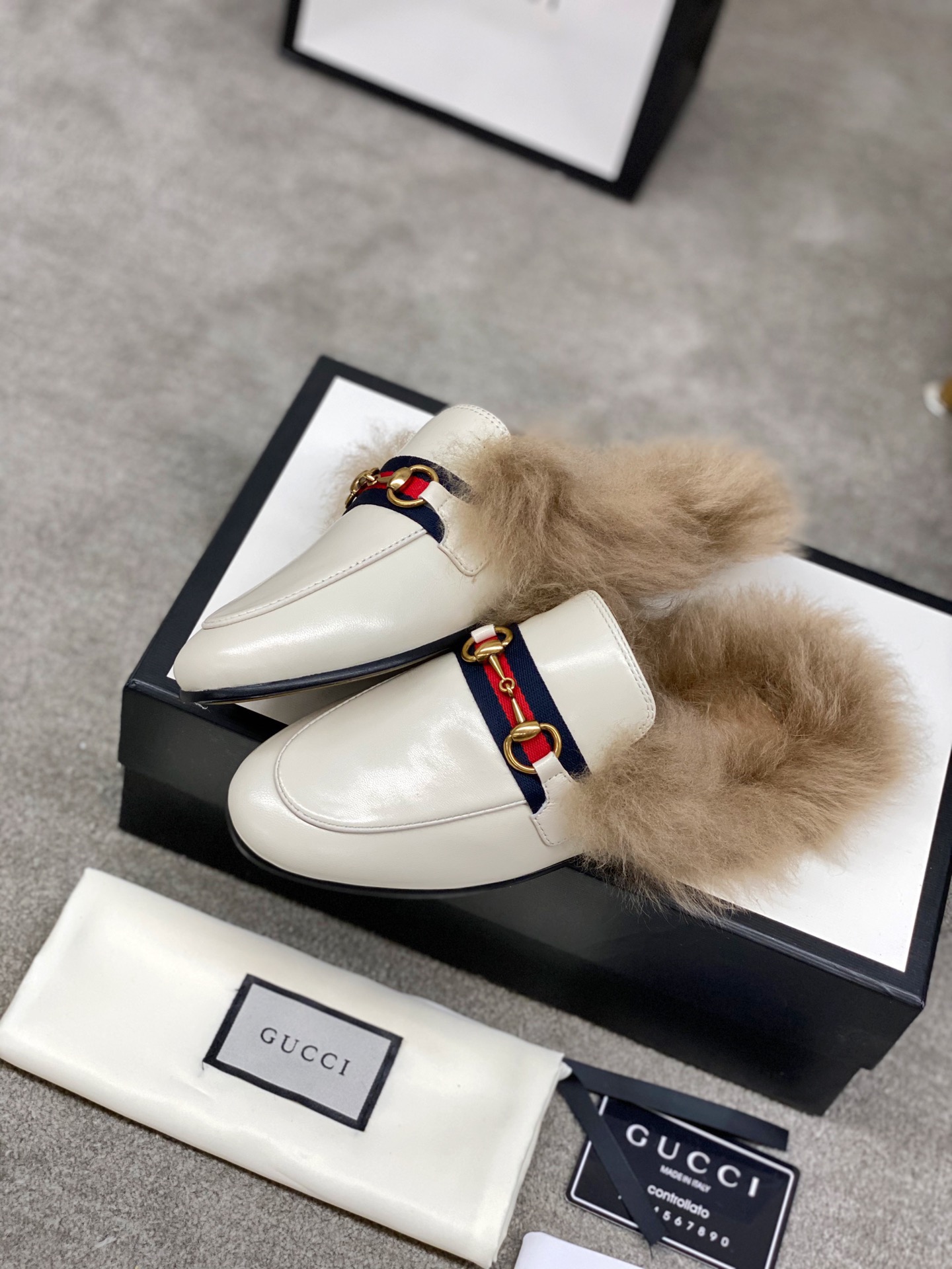 Guc*ci Loafers(EU35-42)