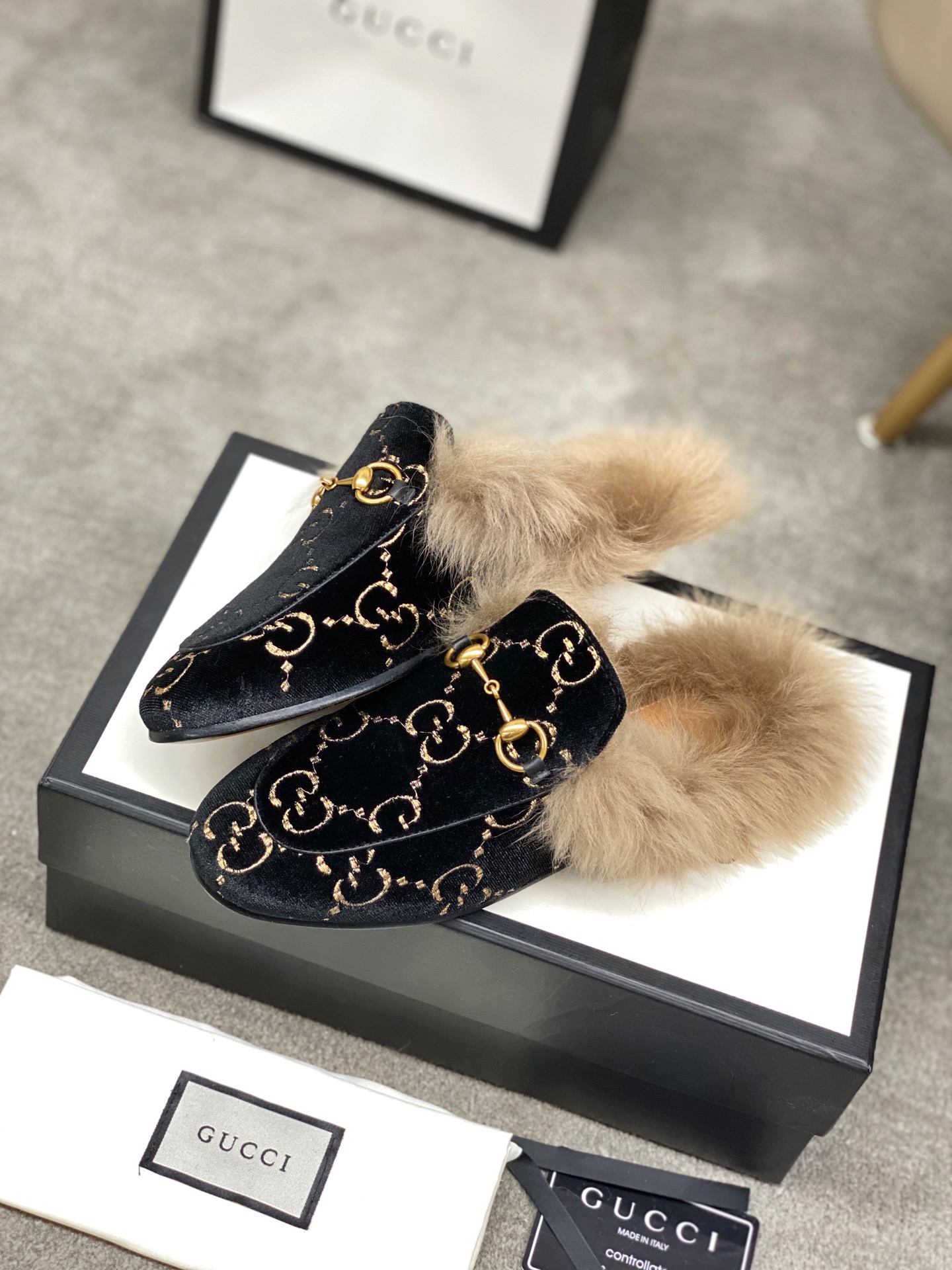 Guc*ci Loafers(EU35-42)