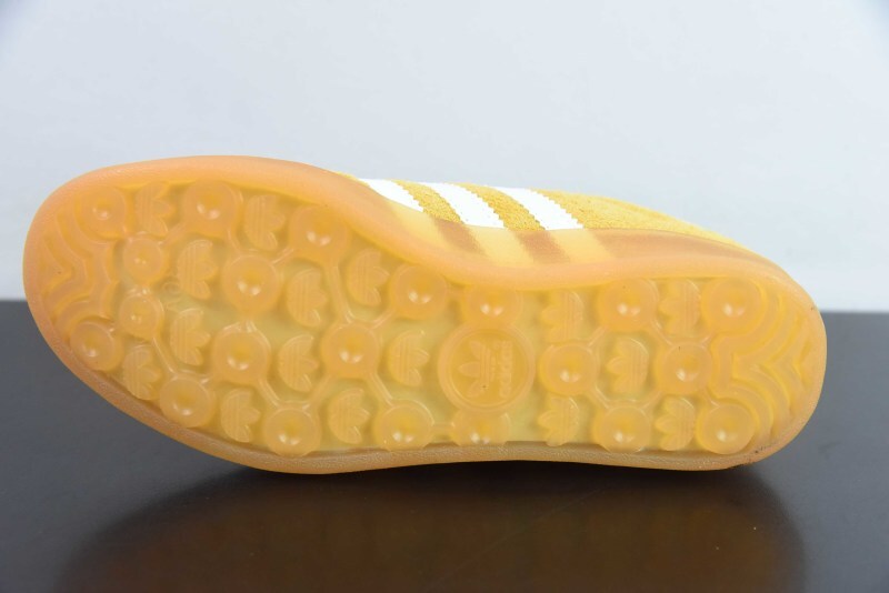 Adidas Gazelle HQ8716 Shoes