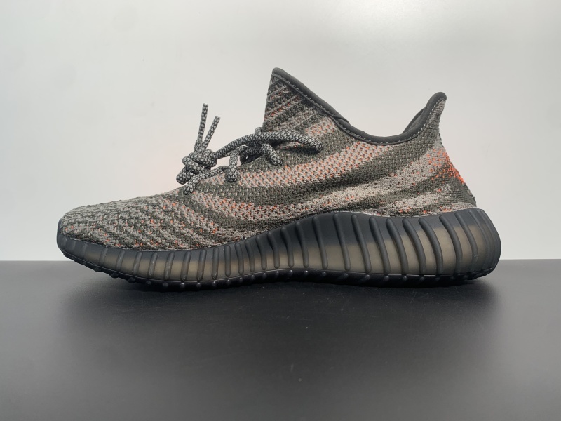 Yeezy Boost 350 V2 Carbon Beluga HQ7045