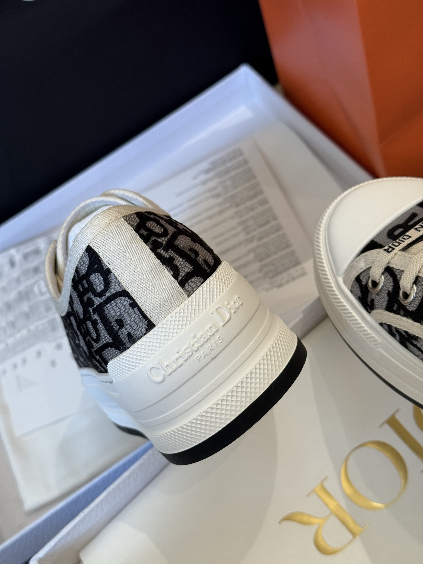 Di0r 25ss Sneaker(EU35-42)