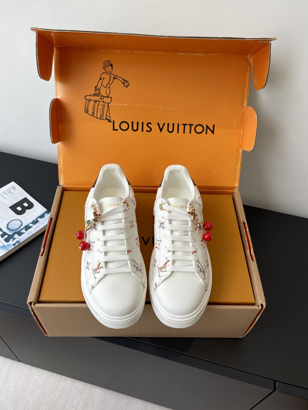 Lo*uis Vu*itton Sneakers(EU35-41)