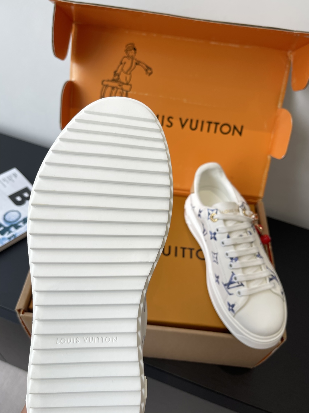 Lo*uis Vu*itton Sneakers(EU35-41)