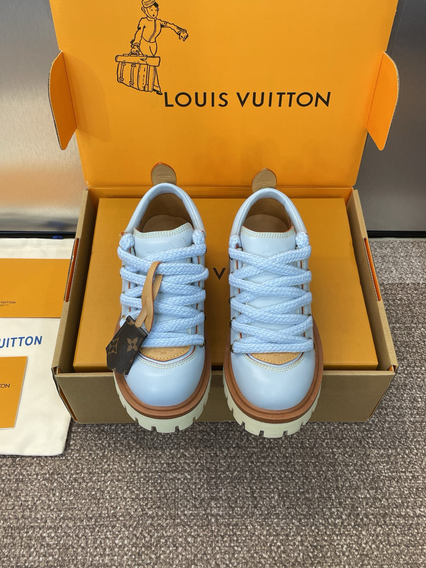 Lo*uis Vu*itton Sneakers(EU35-45)