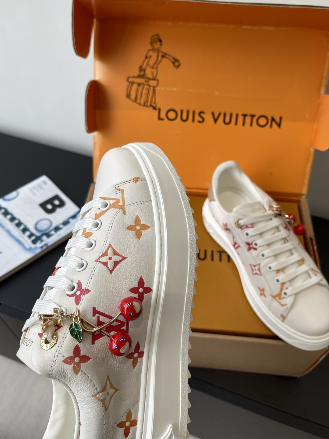 Lo*uis Vu*itton Sneakers(EU35-41)