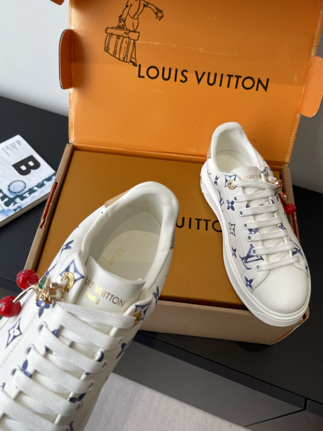 Lo*uis Vu*itton Sneakers(EU35-41)