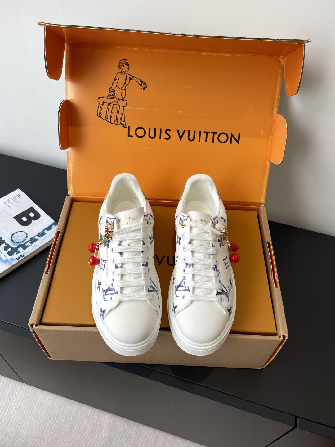 Lo*uis Vu*itton Sneakers(EU35-41)