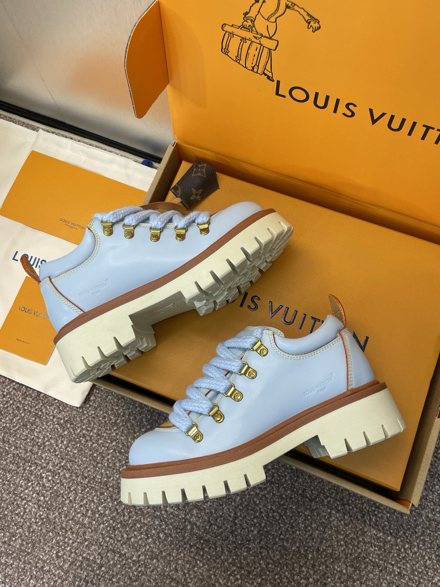 Lo*uis Vu*itton Sneakers(EU35-45)