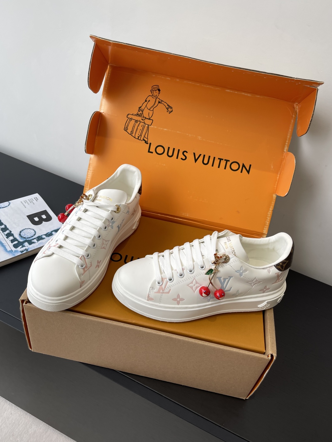 Lo*uis Vu*itton Sneakers(EU35-41)