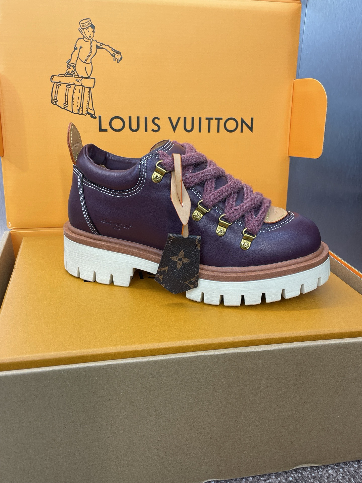 Lo*uis Vu*itton Sneakers(EU35-45)