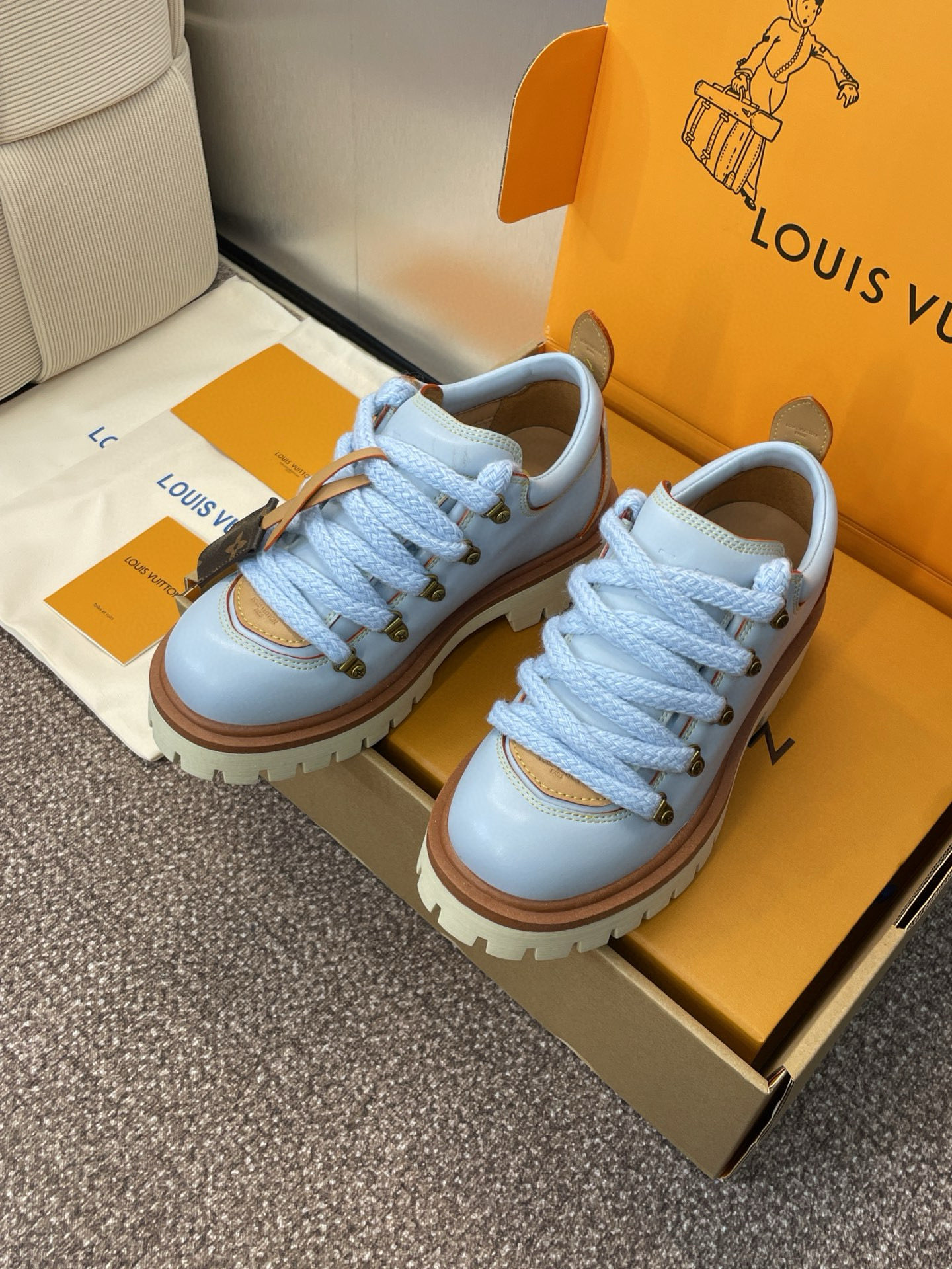 Lo*uis Vu*itton Sneakers(EU35-45)