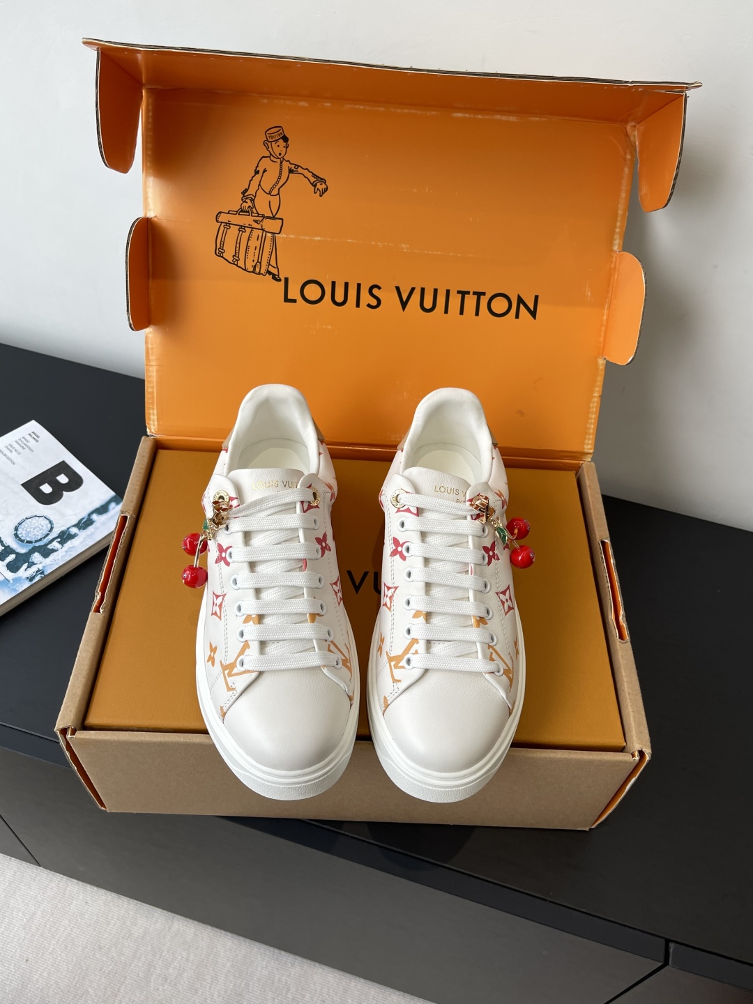 Lo*uis Vu*itton Sneakers(EU35-41)