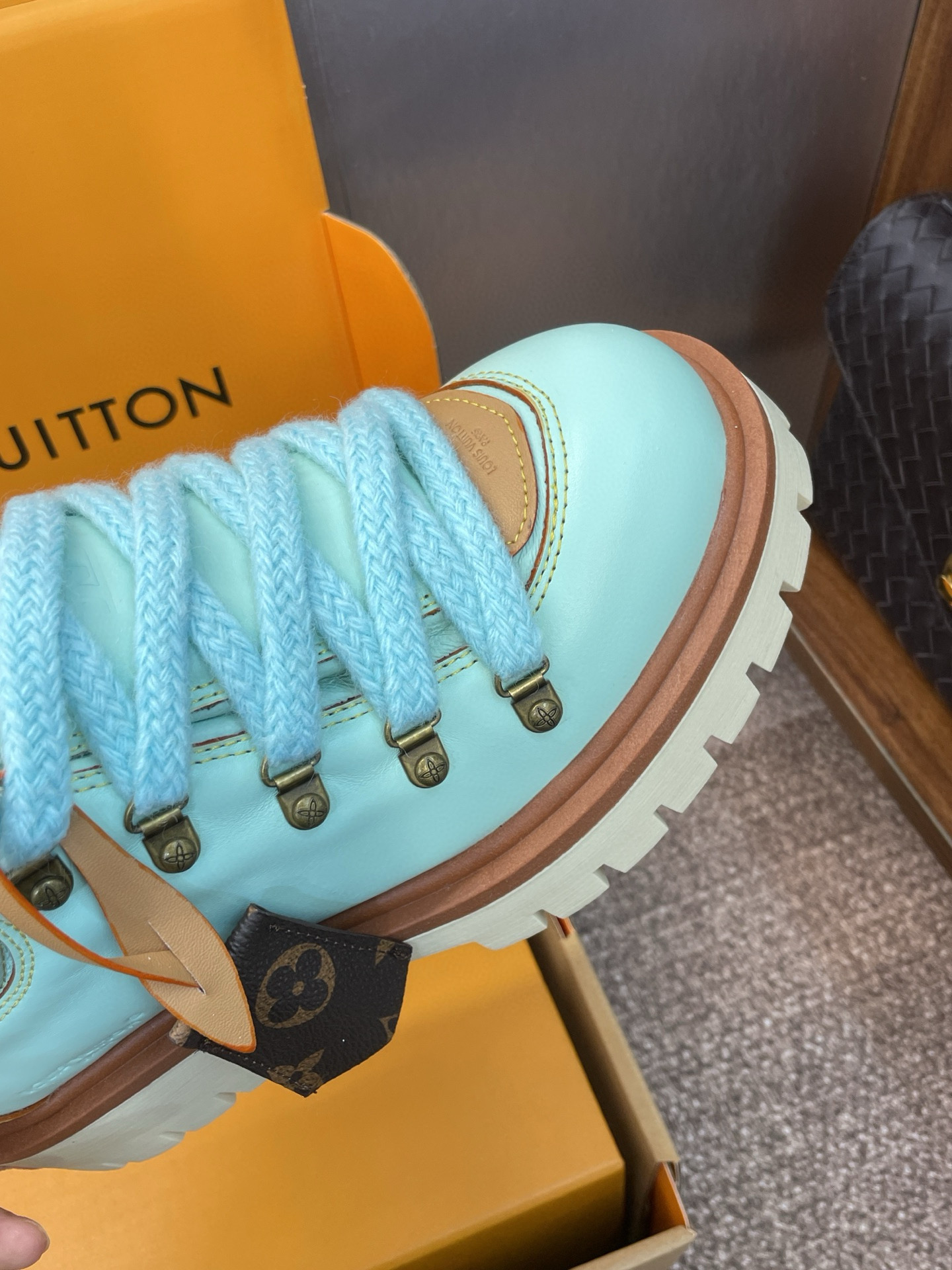 Lo*uis Vu*itton Sneakers(EU35-45)