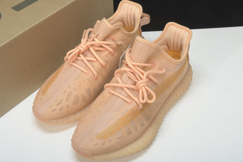 YEEZY 350 BOOST V2 BASF 