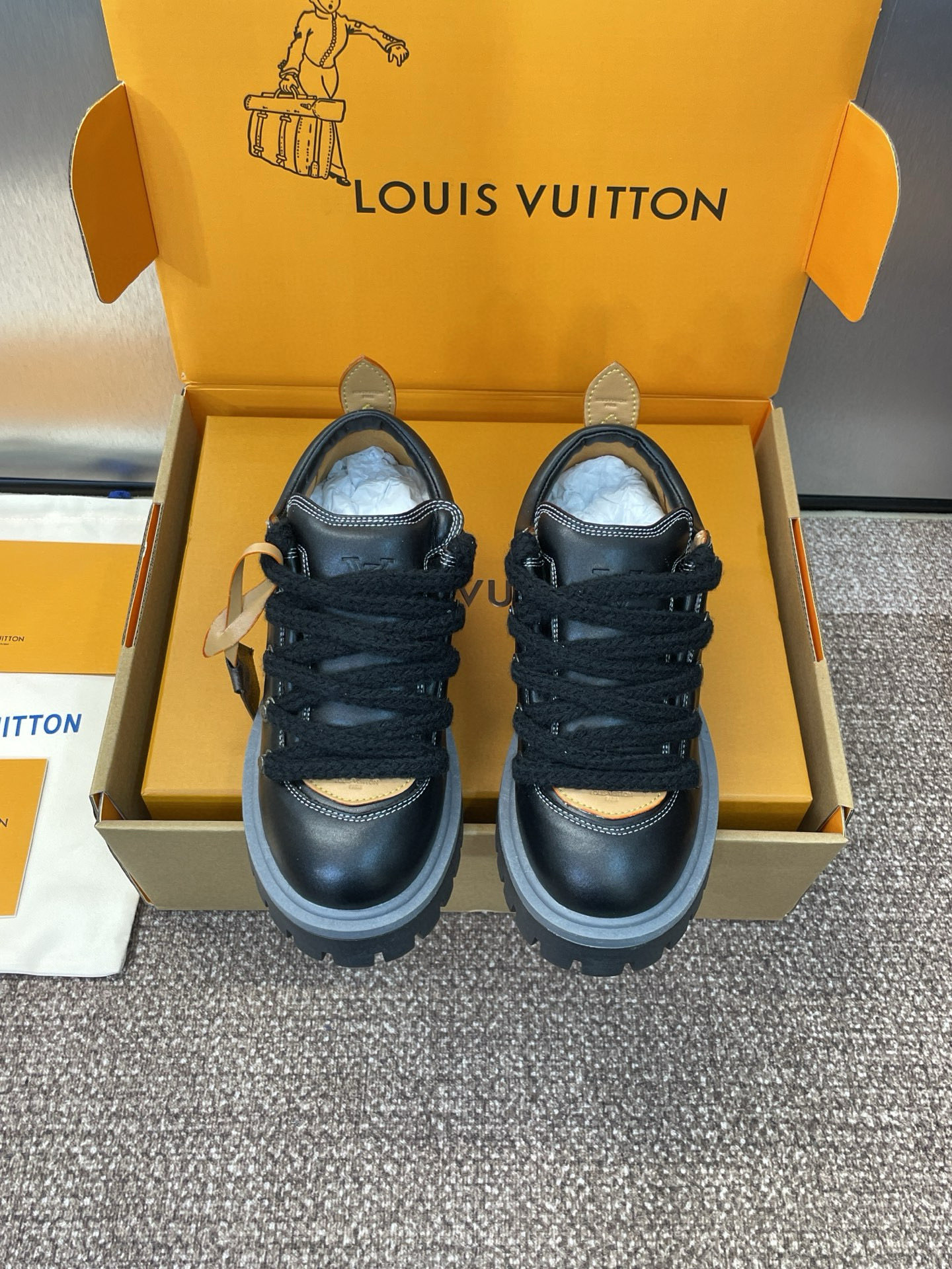 Lo*uis Vu*itton Sneakers(EU35-45)