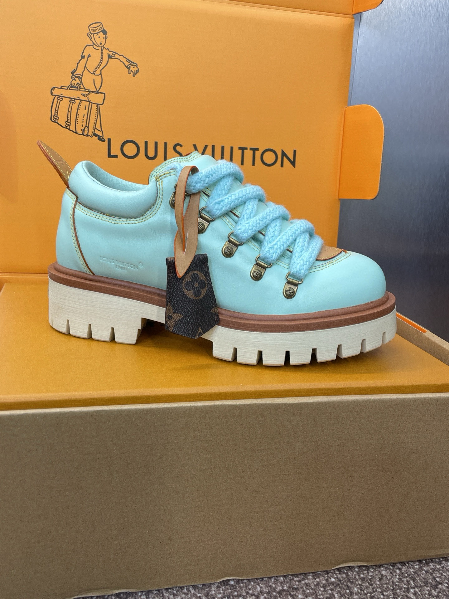 Lo*uis Vu*itton Sneakers(EU35-45)