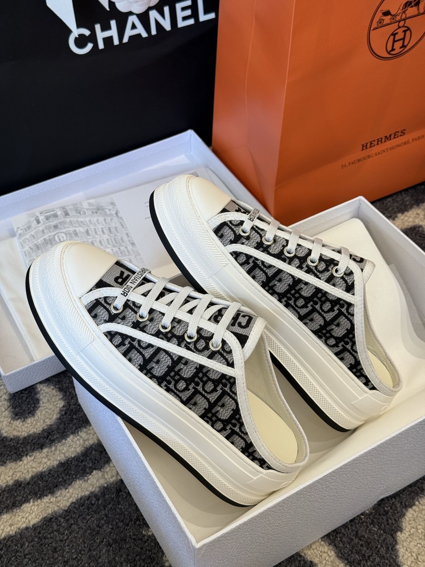 Di0r 25ss Sneaker(EU35-42)