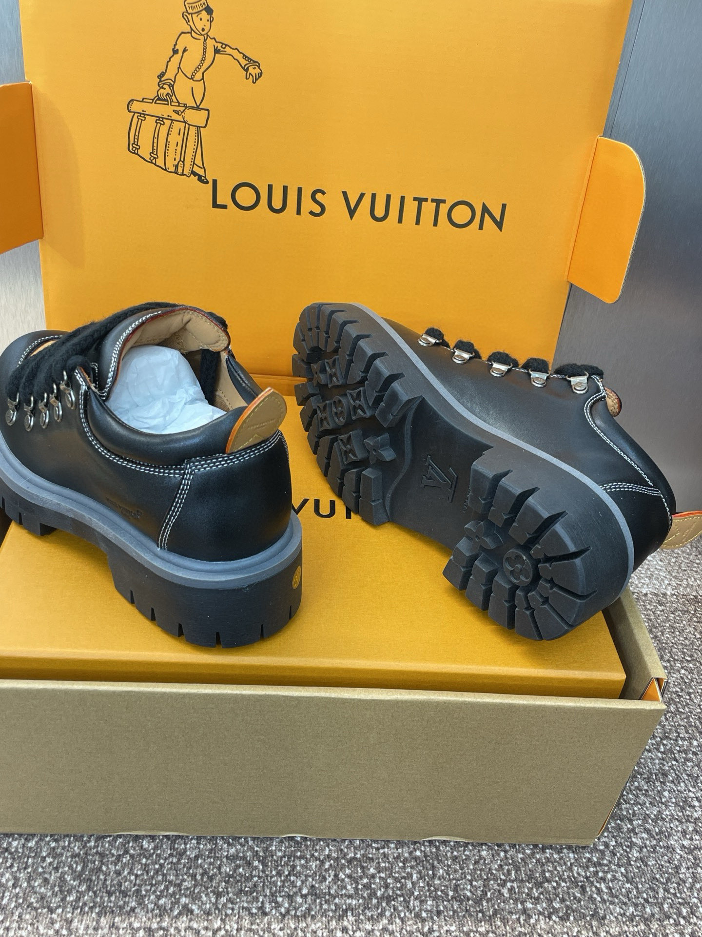 Lo*uis Vu*itton Sneakers(EU35-45)