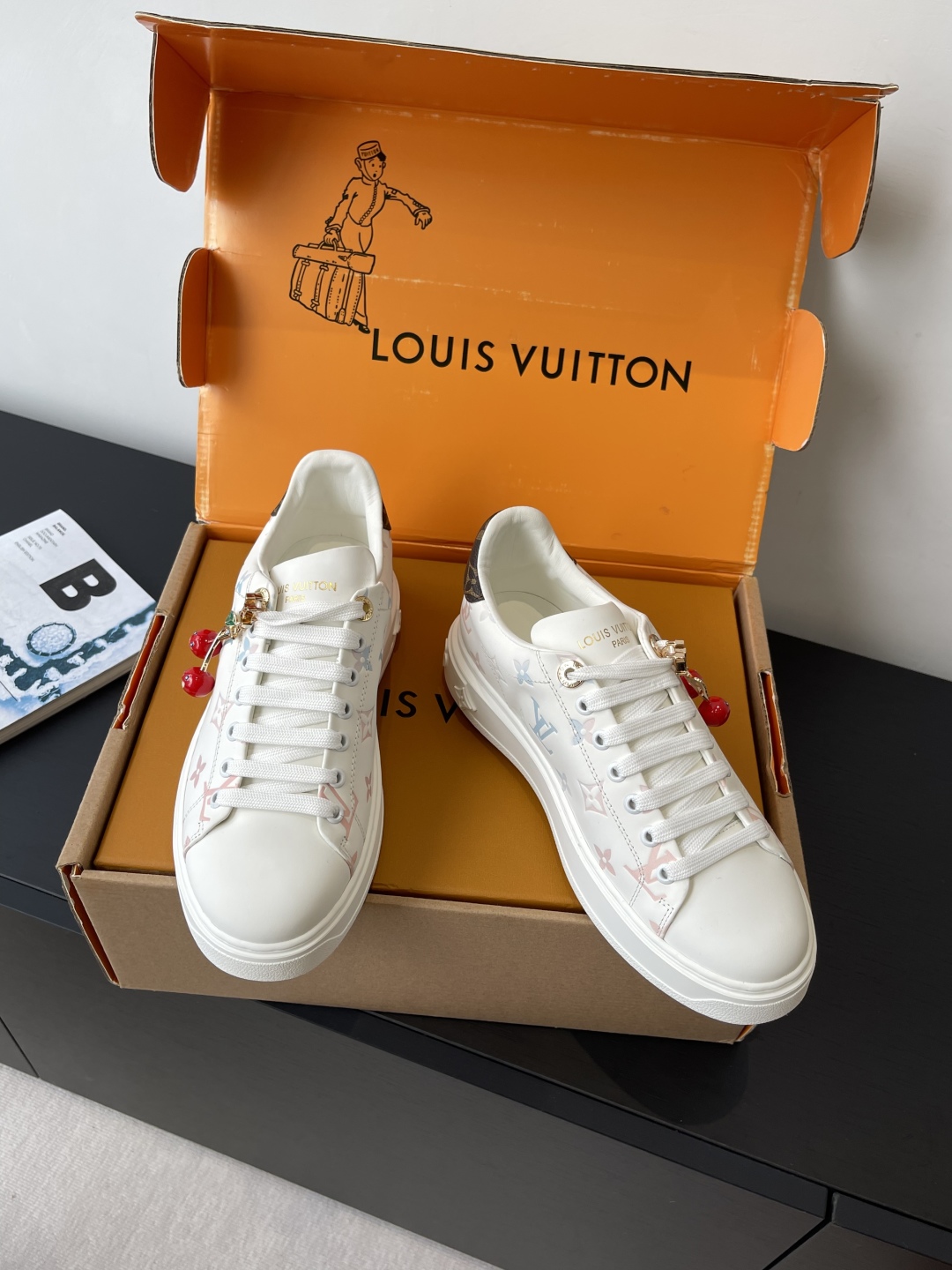 Lo*uis Vu*itton Sneakers(EU35-41)