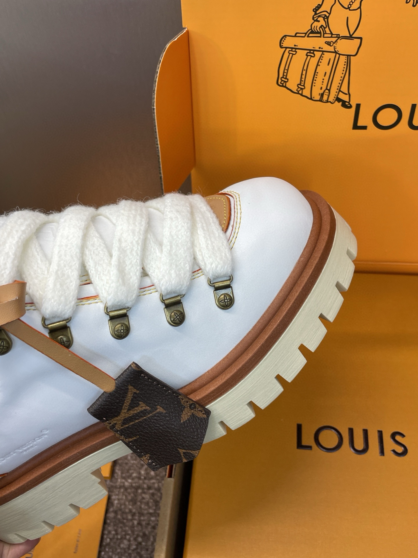 Lo*uis Vu*itton Sneakers(EU35-45)