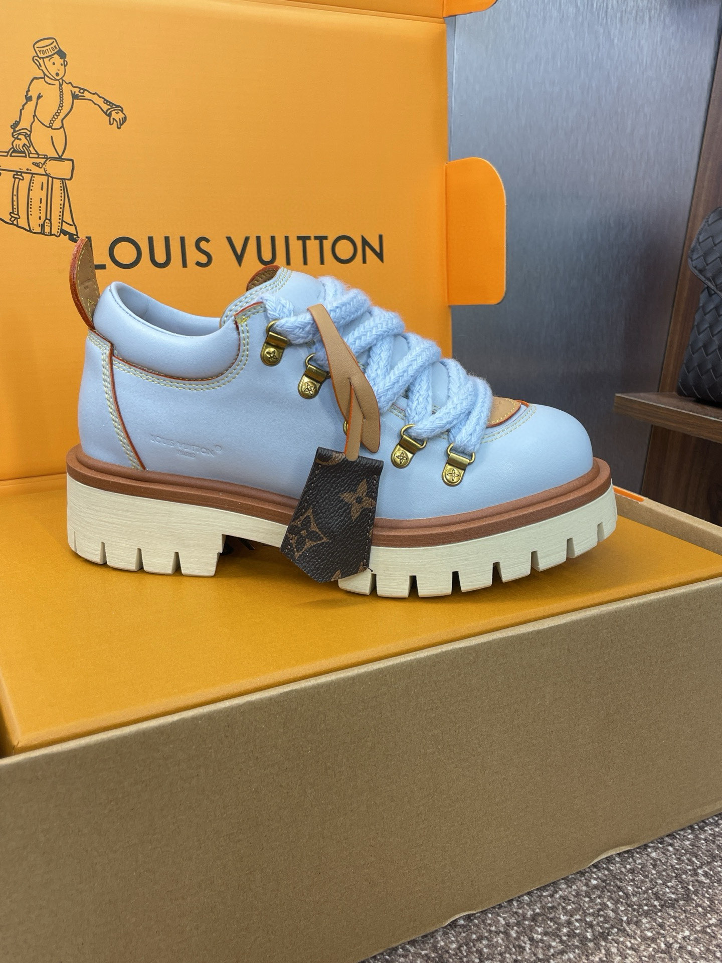 Lo*uis Vu*itton Sneakers(EU35-45)