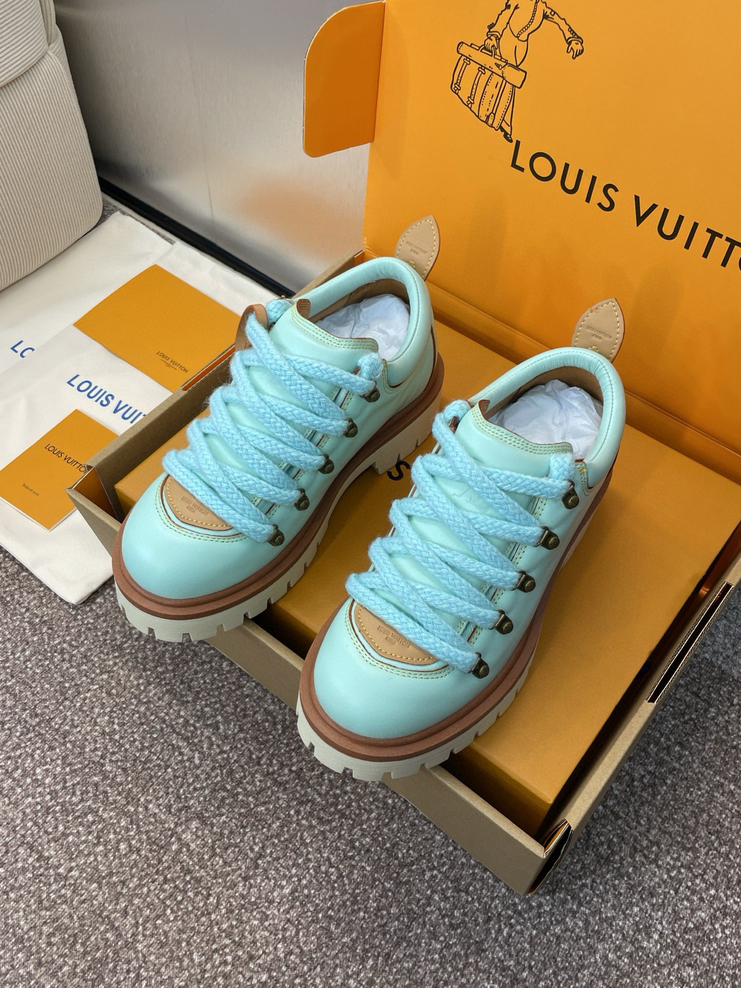 Lo*uis Vu*itton Sneakers(EU35-45)