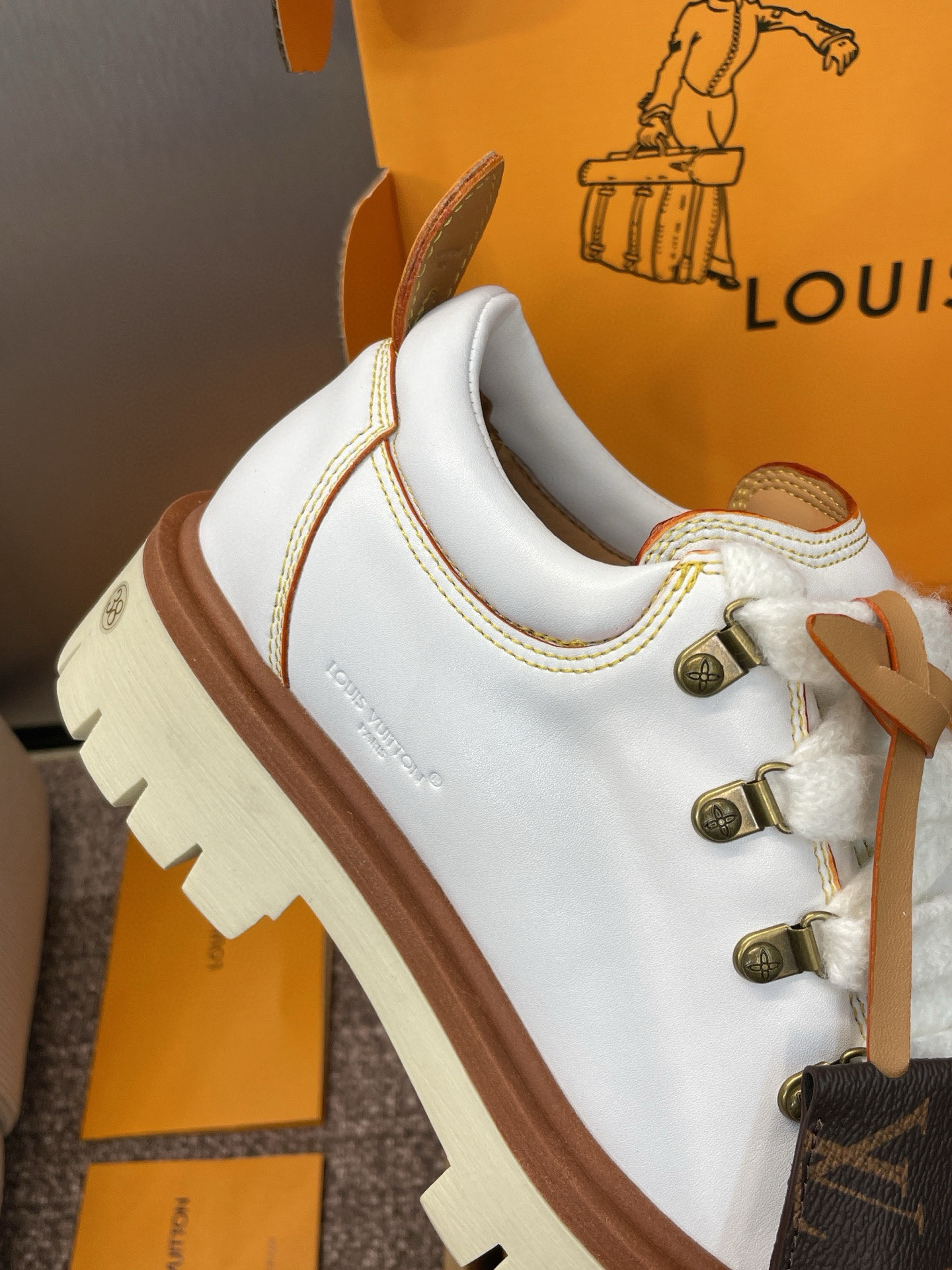 Lo*uis Vu*itton Sneakers(EU35-45)