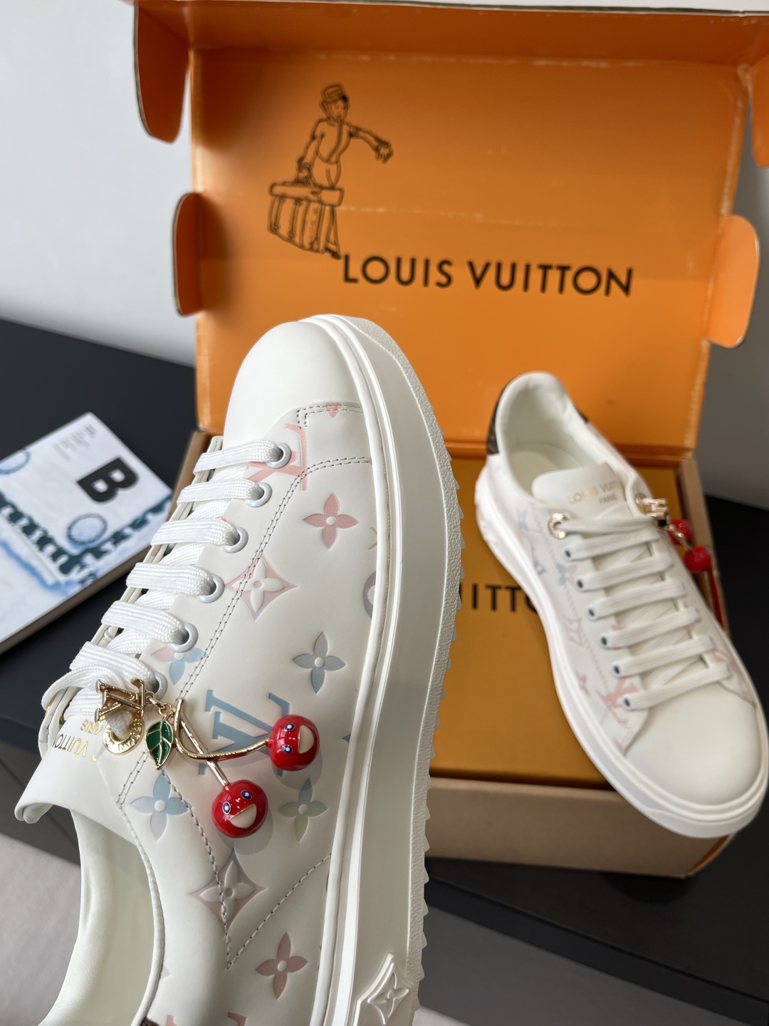 Lo*uis Vu*itton Sneakers(EU35-41)