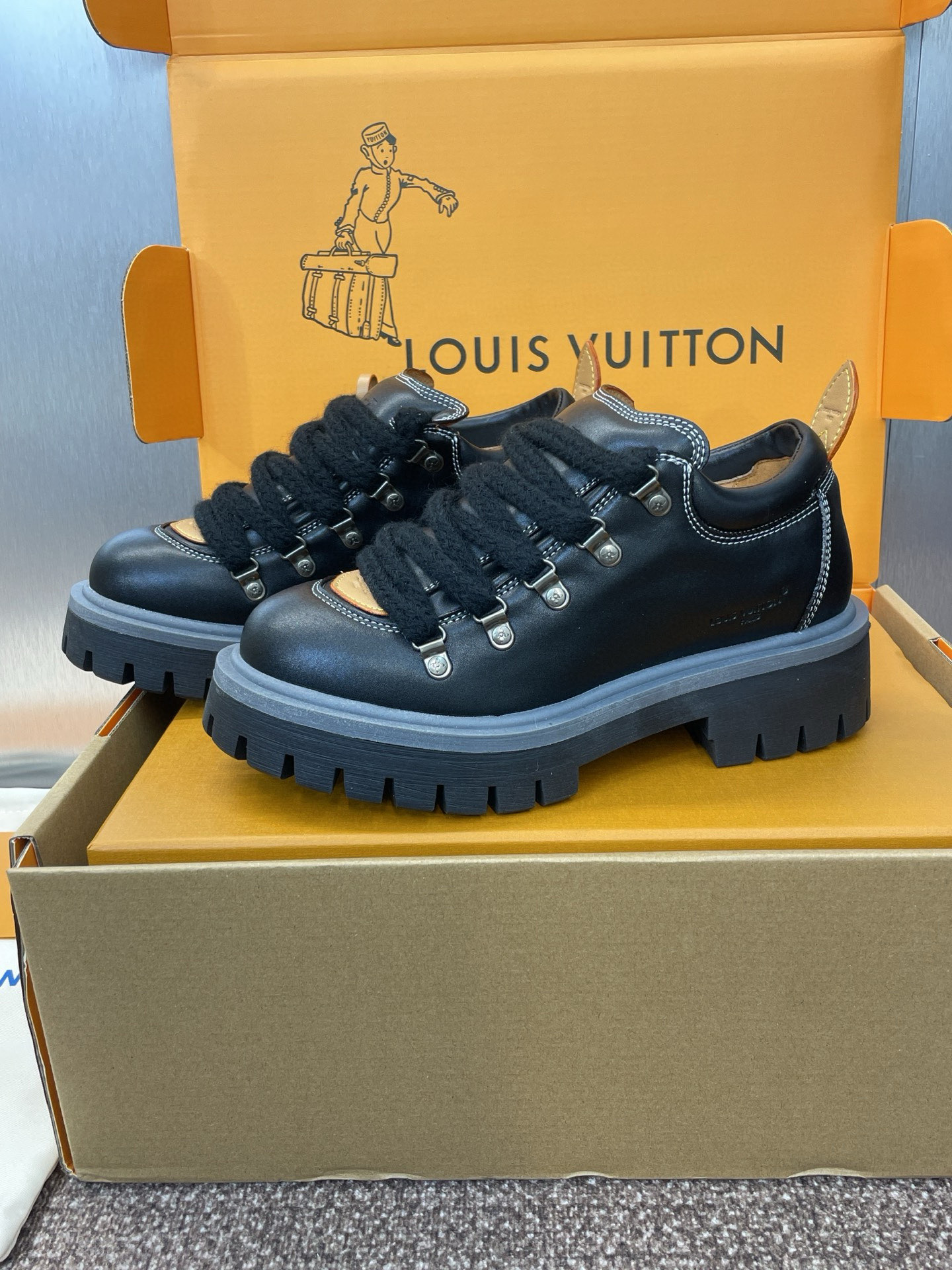 Lo*uis Vu*itton Sneakers(EU35-45)