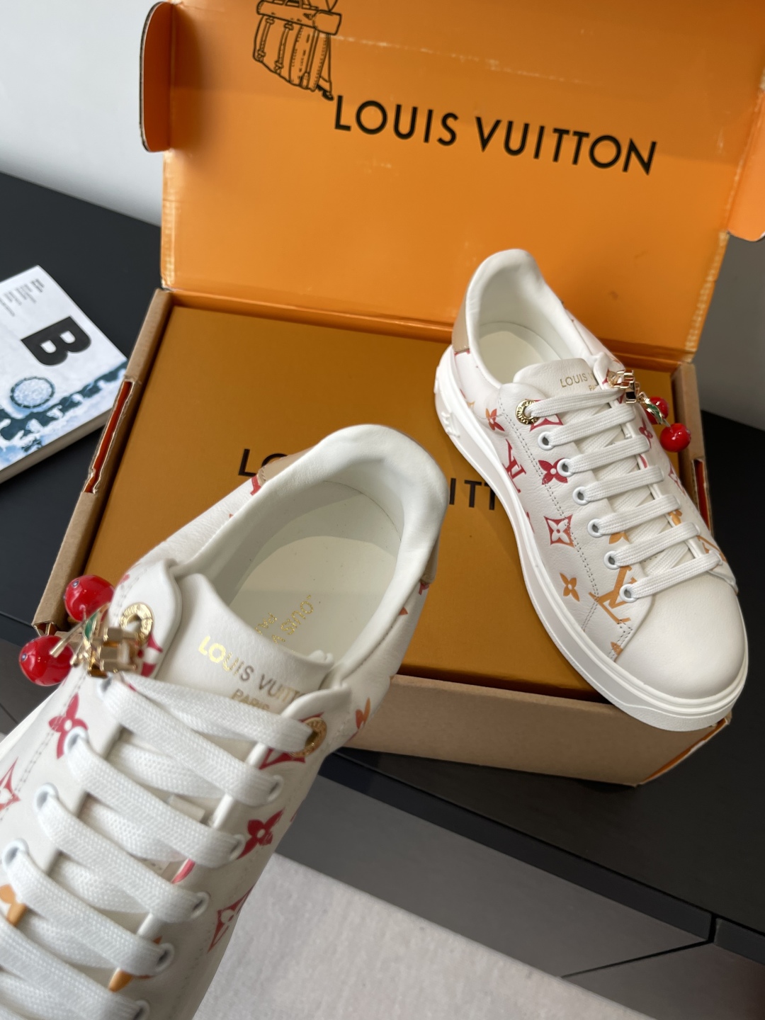 Lo*uis Vu*itton Sneakers(EU35-41)