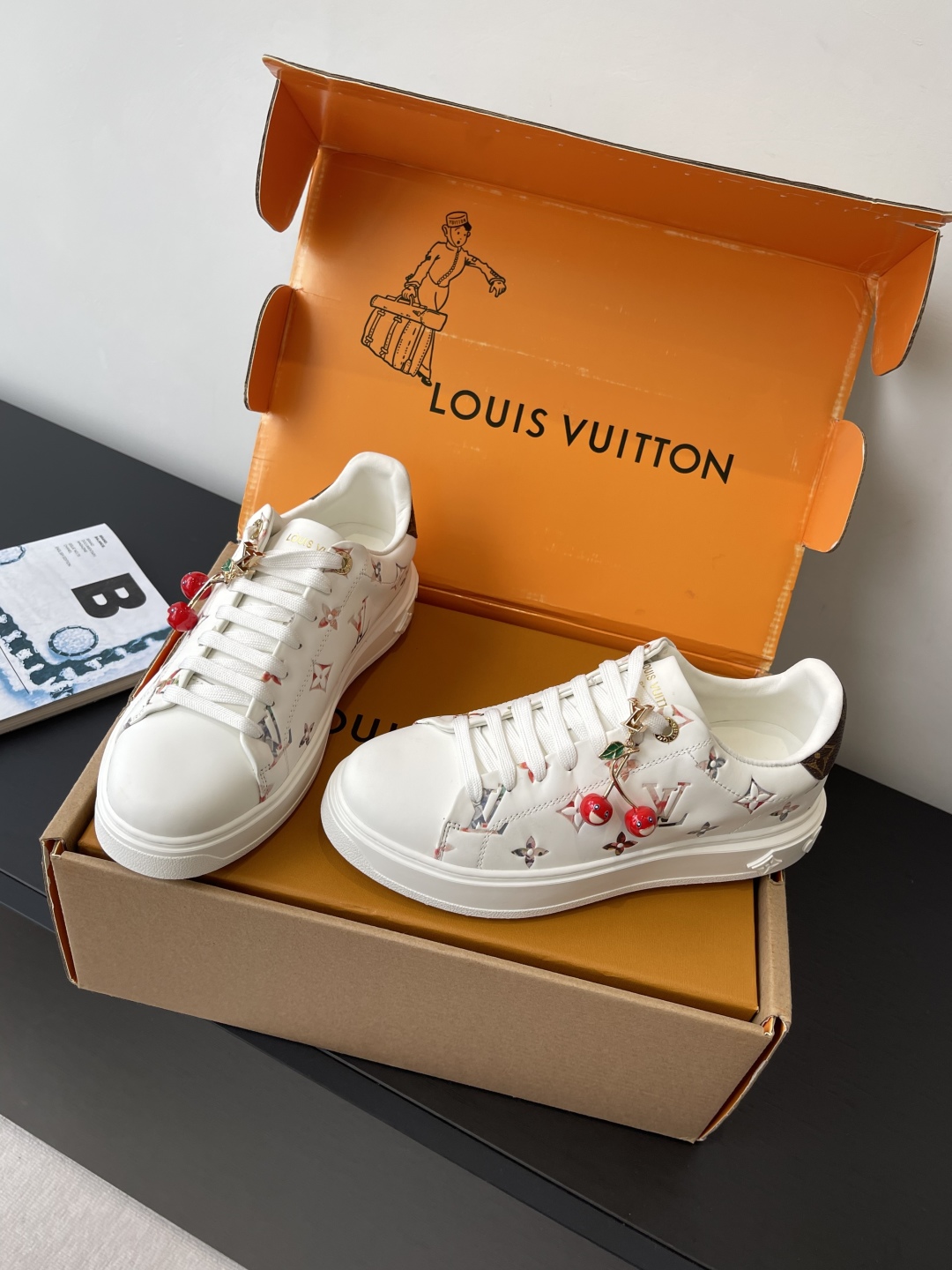 Lo*uis Vu*itton Sneakers(EU35-41)