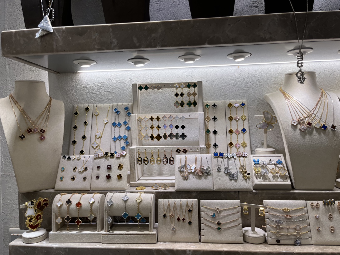 Vca Collection(Difference Piece different price)