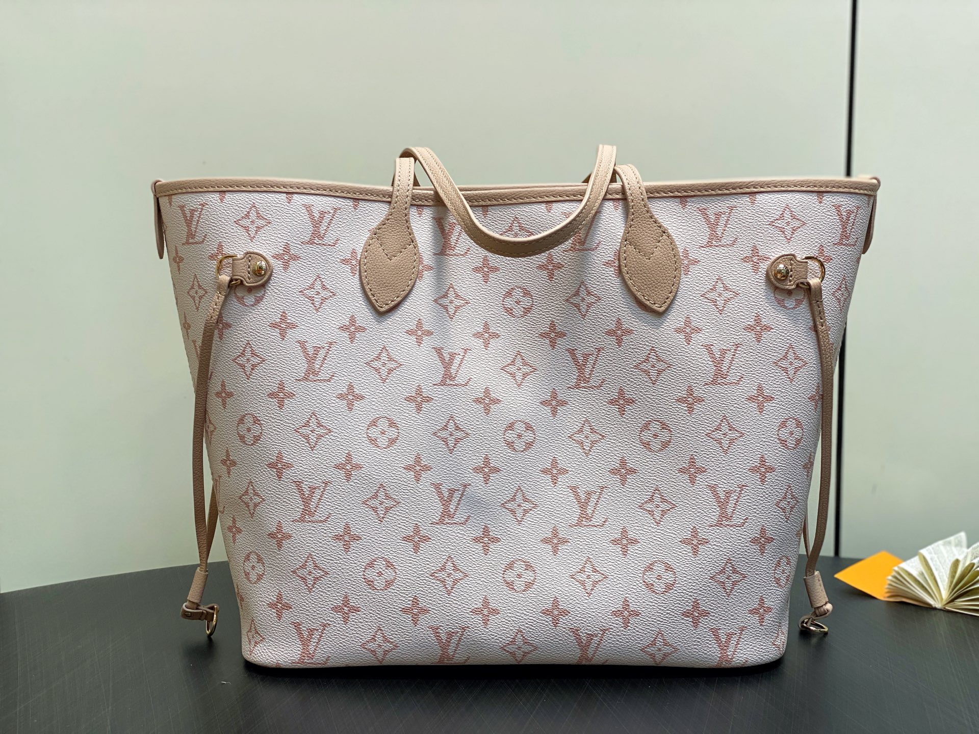 Lou*is Vuitton Neverfull MM M25665(31 x 28 x 14CM)