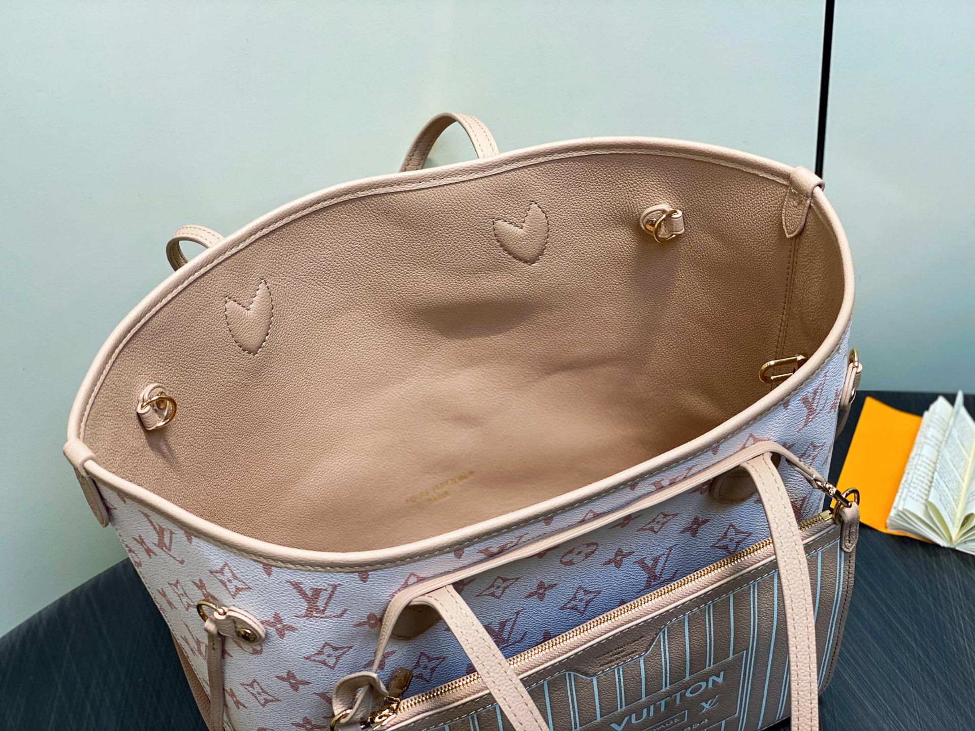 Lou*is Vuitton Neverfull MM M25665(31 x 28 x 14CM)