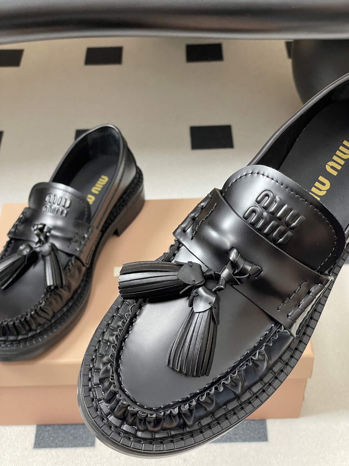 Miu Mi*u Loafers(EU35-41)