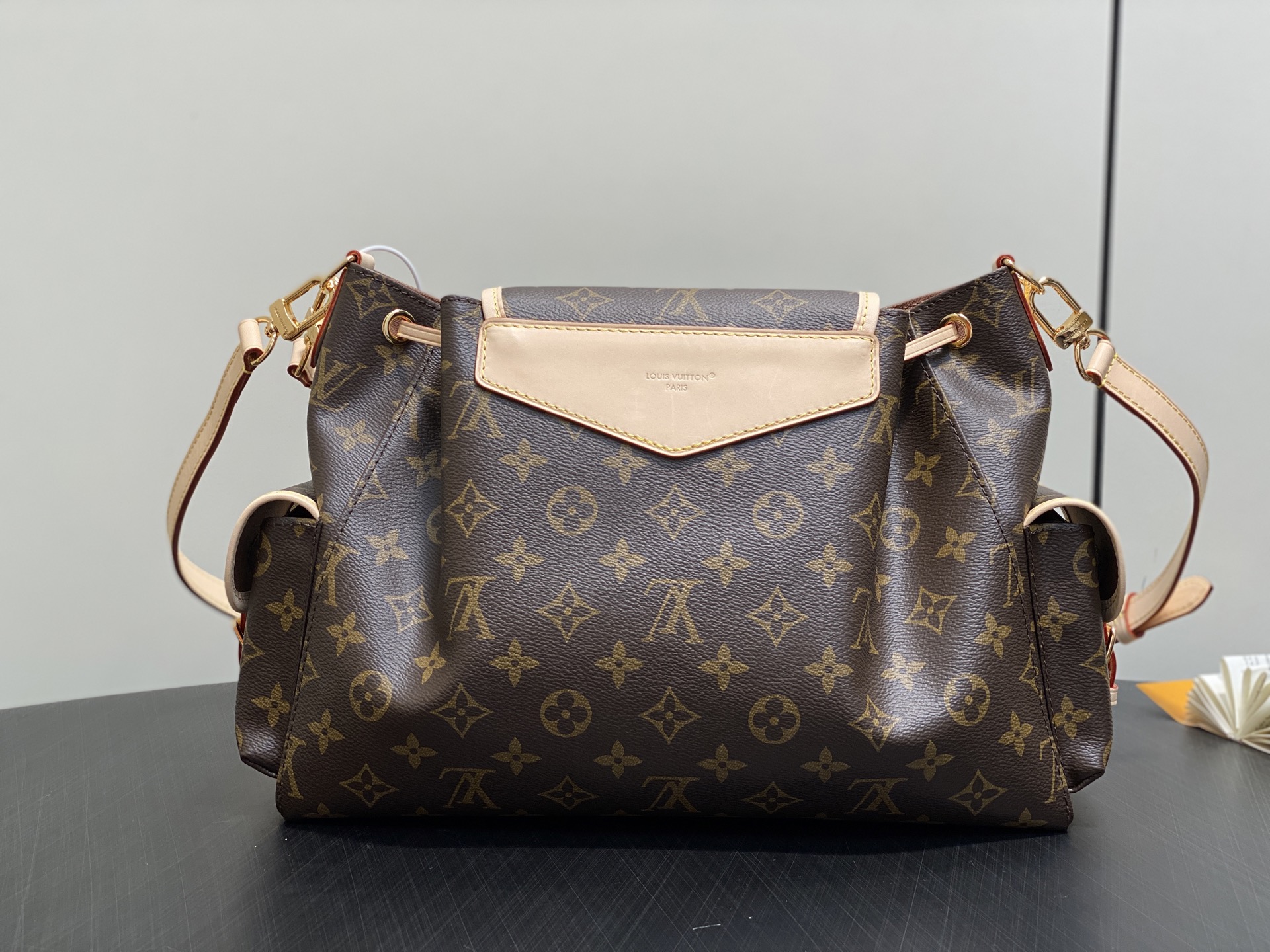 Lou*s Vuitton Odyssee Bag(24 x 18 x 36CM)