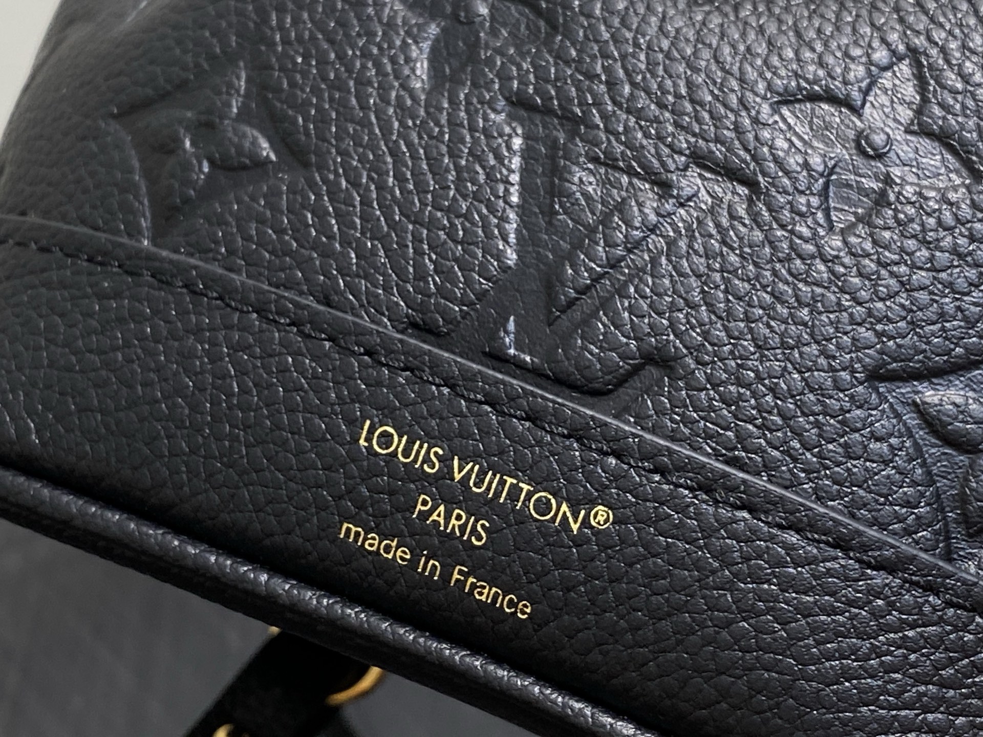 Louis Vu*tton Nano Noé Backpack( 19 x 15 x 10CM)