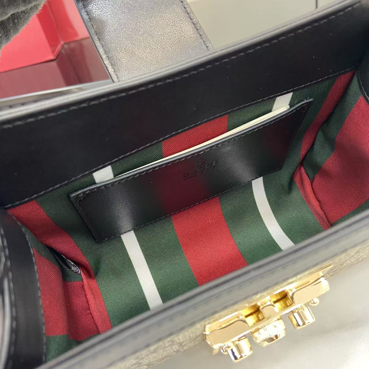 Gucc* Padlock Shoulder Bag(20*13*8CM)