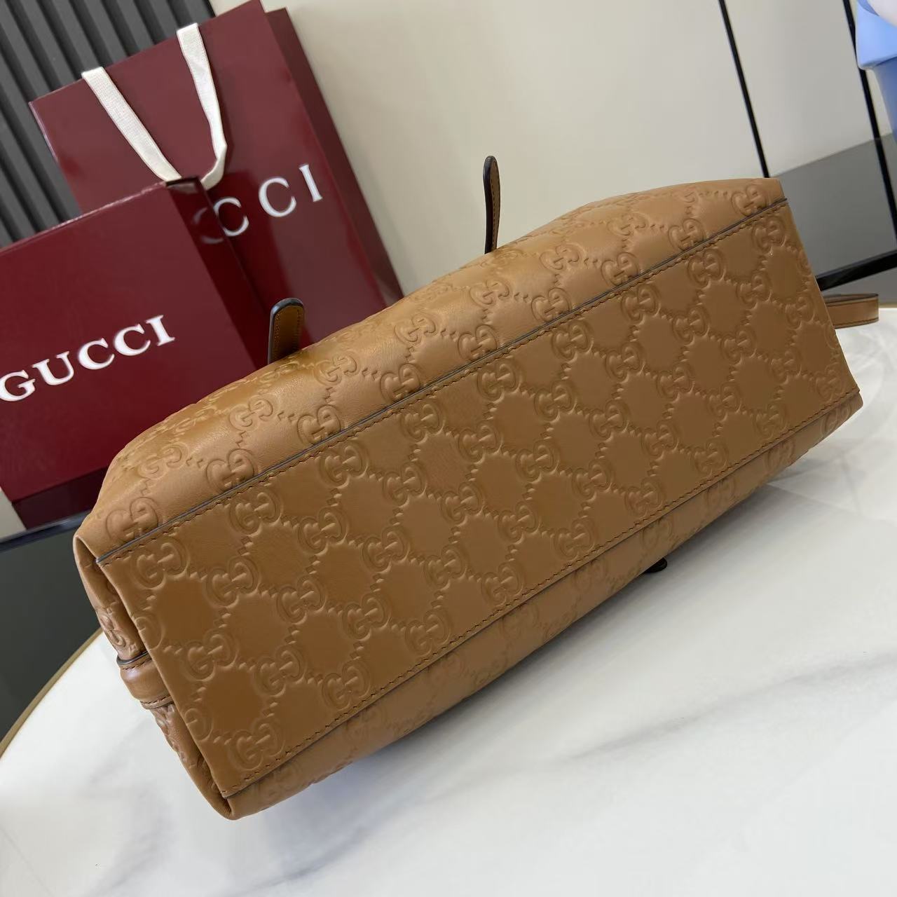 Gucc* GG Emblem Tote(30*18*11CM)