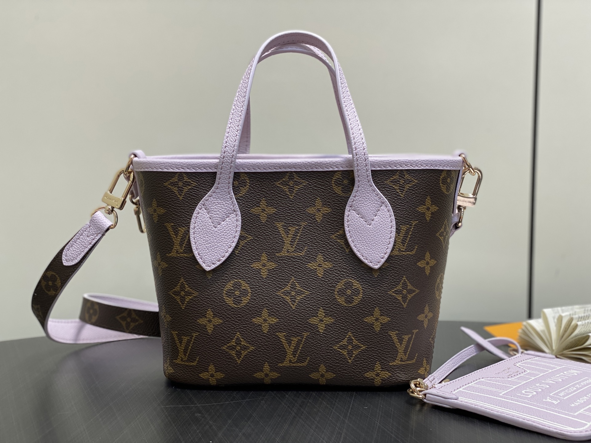 Louis Vuitton Neverfull linside Out BB(26.5 x 16.5 x 11CM)