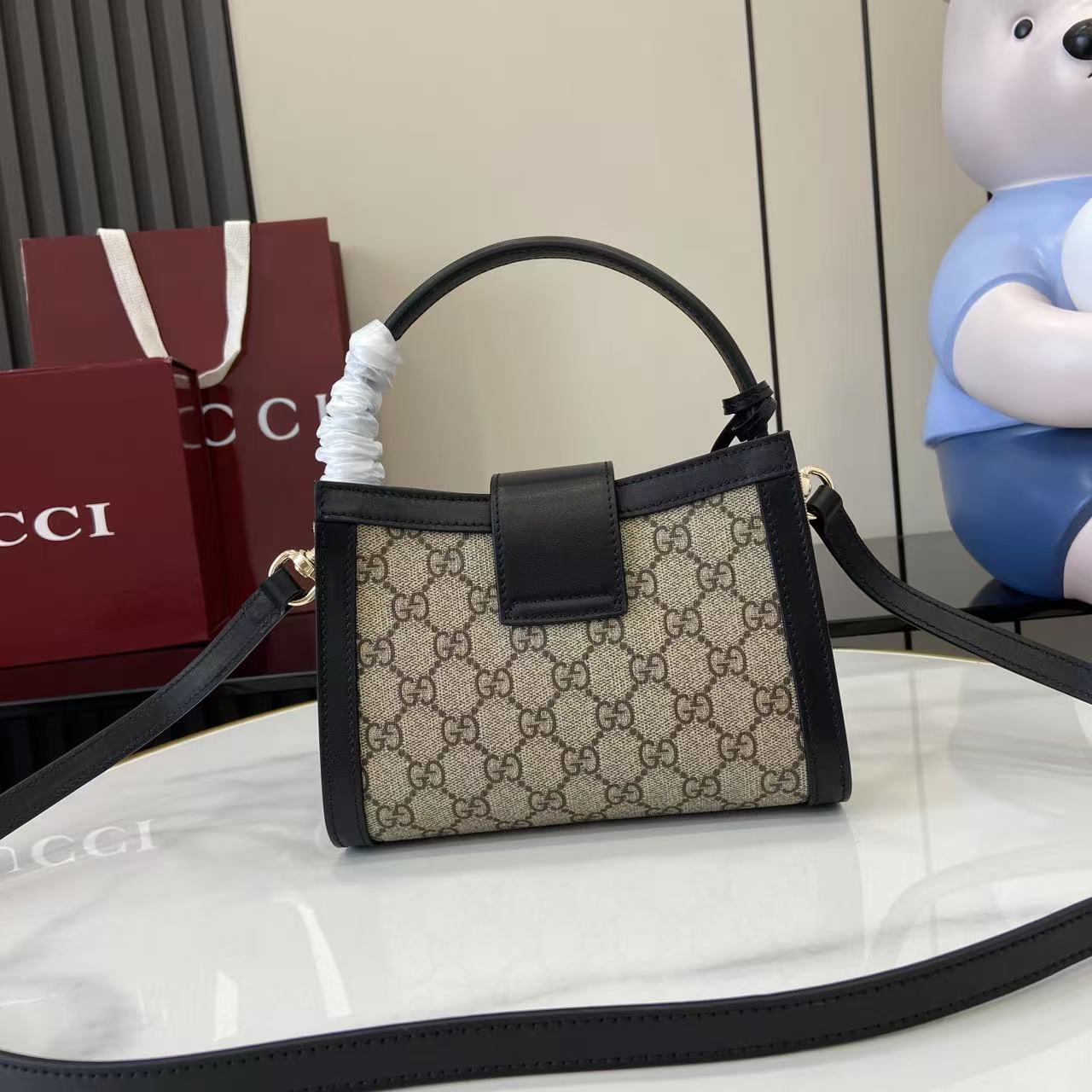 Gucc* Padlock Shoulder Bag(20*13*8CM)