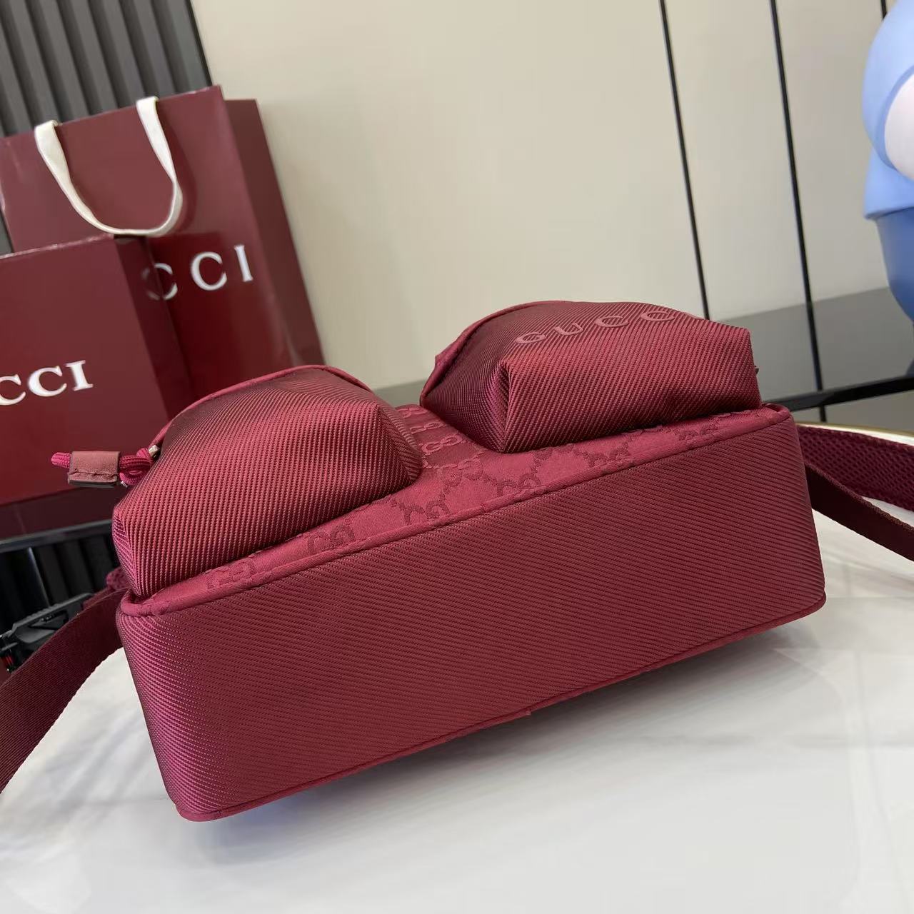 Gucc* GG Shoulder Bag(37*23*10CM)