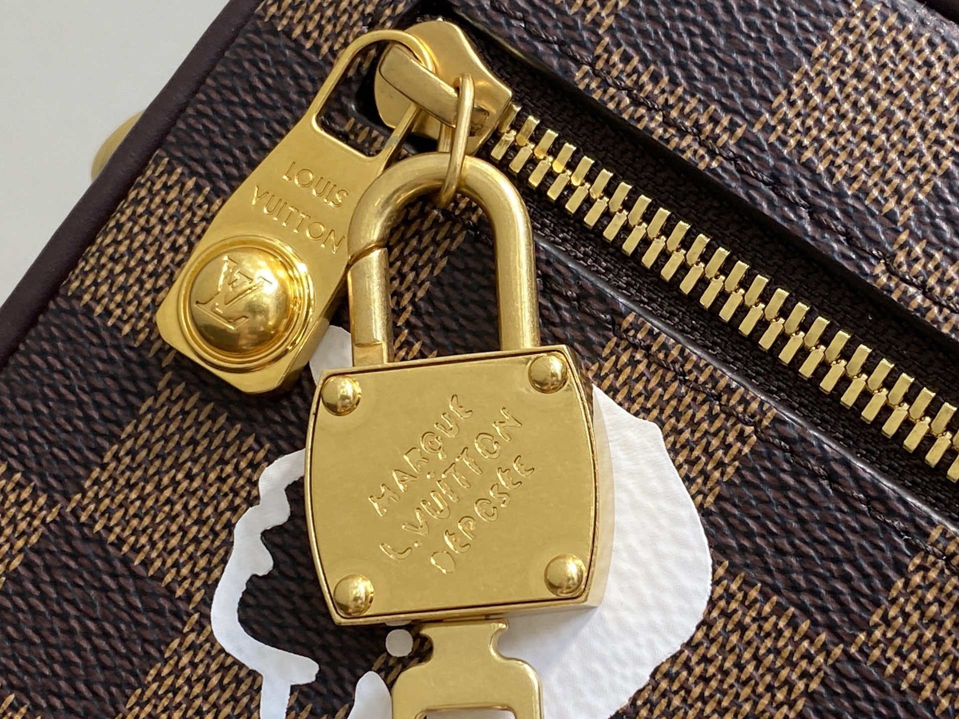 Lo*is Vuitton Mini Soft Trunk Bag(18.5 x 13 x 8CM)