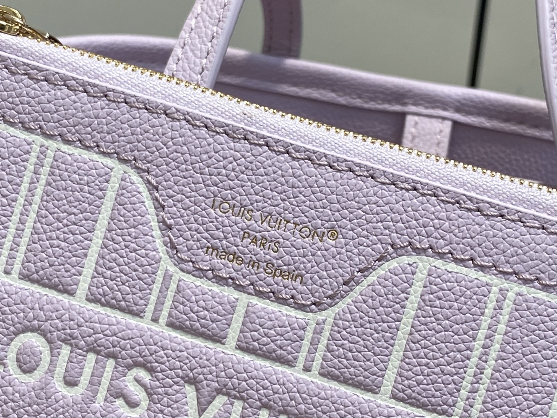 Louis Vuitton Neverfull linside Out BB(26.5 x 16.5 x 11CM)